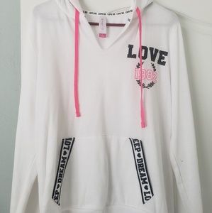 Love sweatshirt